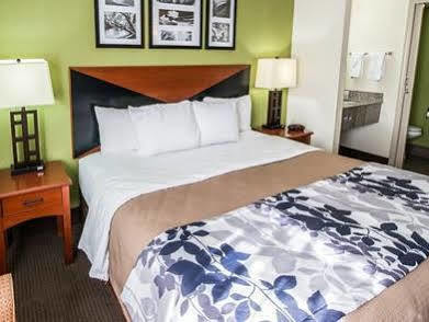 Sleep I-40 Inn